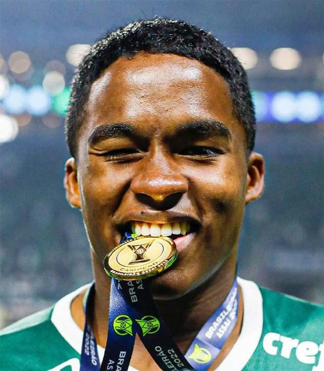 里程碑夜桑托斯官宣签约，CBA常规赛转会期刷纪录，质疑声四起，球队文化被再次提及的简单介绍