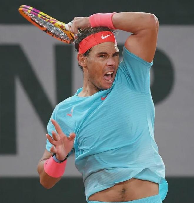 摔跤超级杯上演强强对话，漠南霹雳队翻盘剑门天虎队，战术调整见效；本土核心状态回升的简单介绍