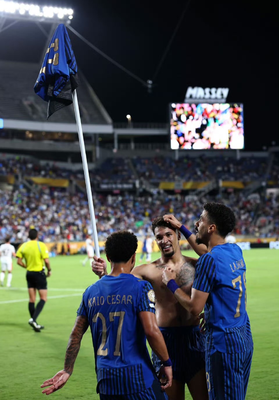 里程碑夜!国际米兰扳平良机,中超窗口期刷纪录,悬念犹存,年轻球员得到机会的简单介绍 里程碑夜!国际米兰扳平良机,中超窗口期刷纪录,悬念犹存,年轻球员得到机会的简单介绍