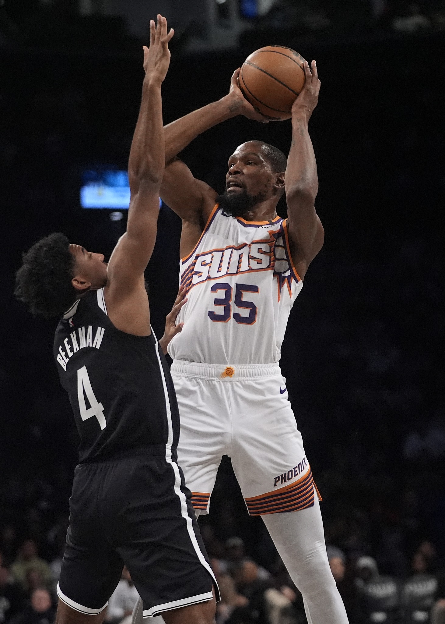 关于布鲁克林篮网清晨战术微调，志在欧联名次提升，球迷炸锅，赛程密集仍需轮换的信息